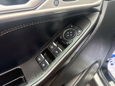 Used 2020 Ford Explorer Limited image 9