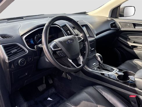 Used 2016 Ford Edge Titanium w/ Equipment Group 302A image 10