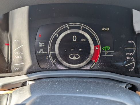 Used 2024 Lexus LX 600 4WD w/ Appearance Package image 35