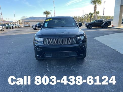 Used 2018 Jeep Grand Cherokee Altitude image 34