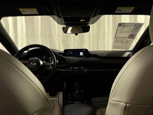 Used 2024 MAZDA MAZDA3 s image 17