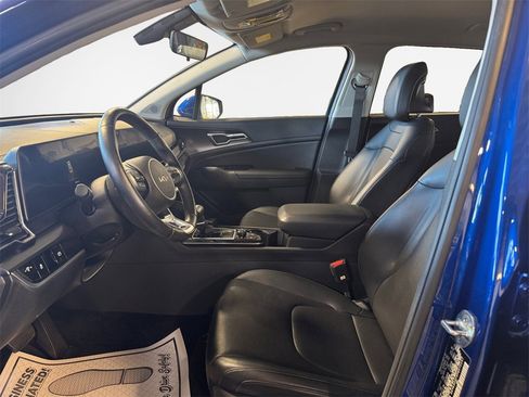 Certified 2023 Kia Sportage EX image 12