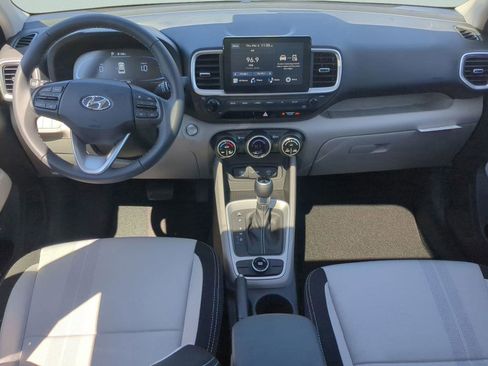 New 2025 Hyundai Venue SEL FWD image 14