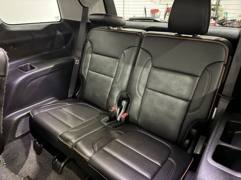 Used 2021 GMC Acadia AT4 w/ GMC Pro Grade Package AWD/4WD image 21