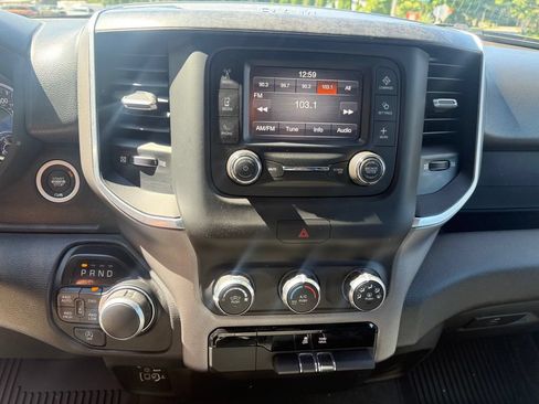 Used 2022 RAM 1500 Big Horn AWD/4WD image 22
