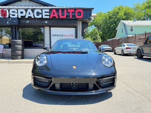 Used 2022 Porsche 911 Targa 4 GTS AWD/4WD image 2