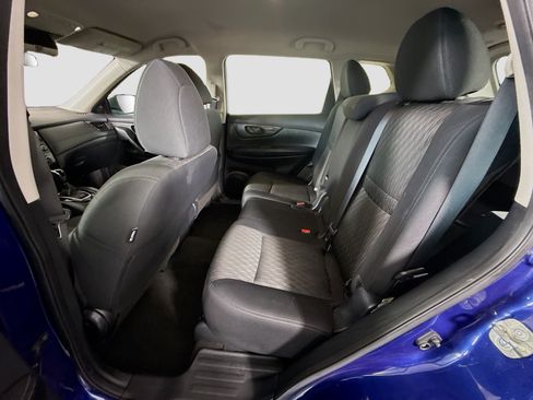 Used 2020 Nissan Rogue S FWD image 24