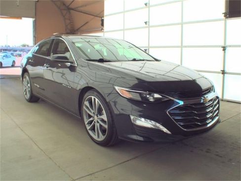 Used 2023 Chevrolet Malibu LT image 1