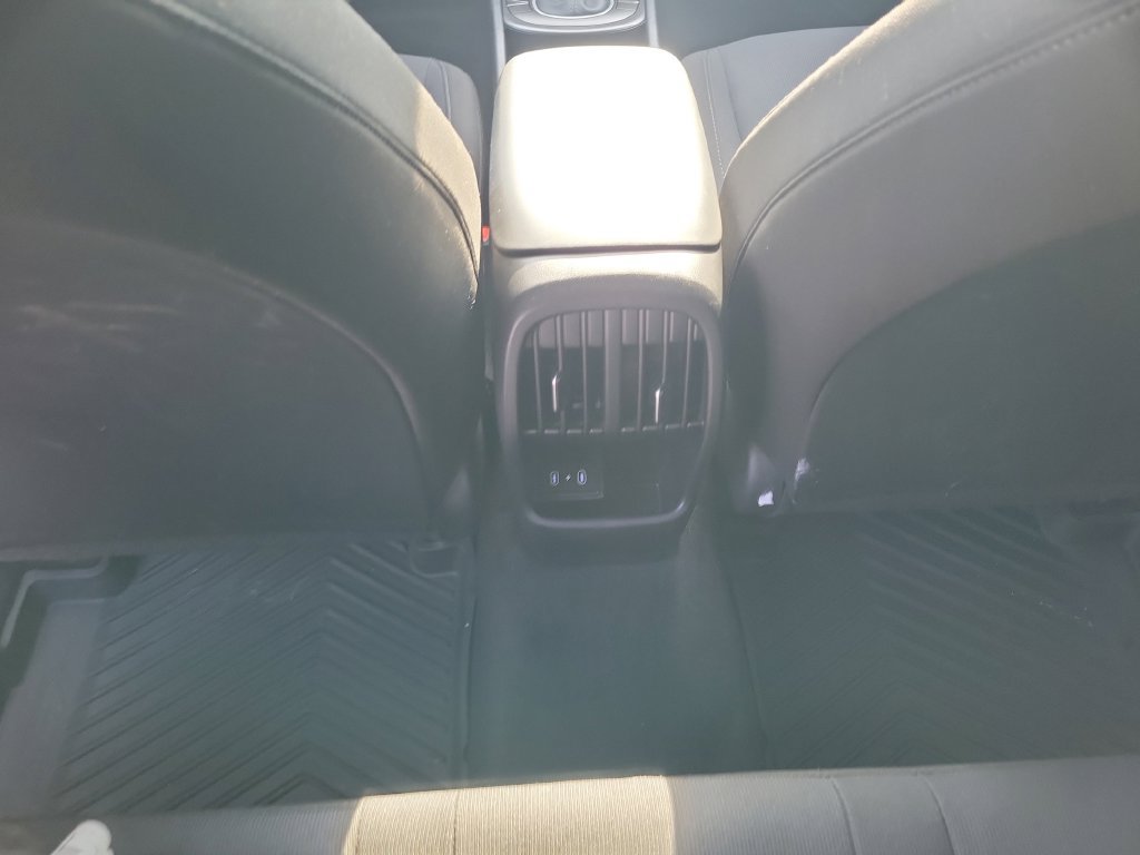 Used 2025 Hyundai Kona SEL AWD/4WD image 15