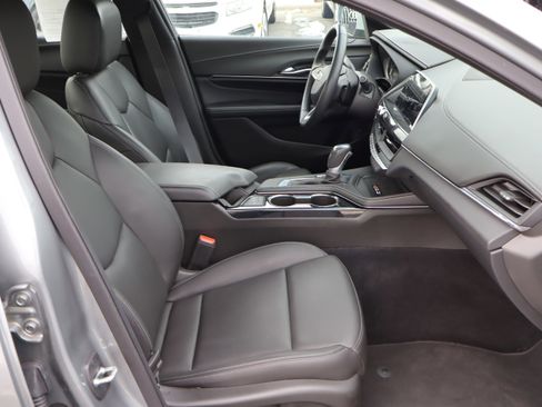 Used 2024 Cadillac CT4 Luxury w/ Cold Weather Package image 36