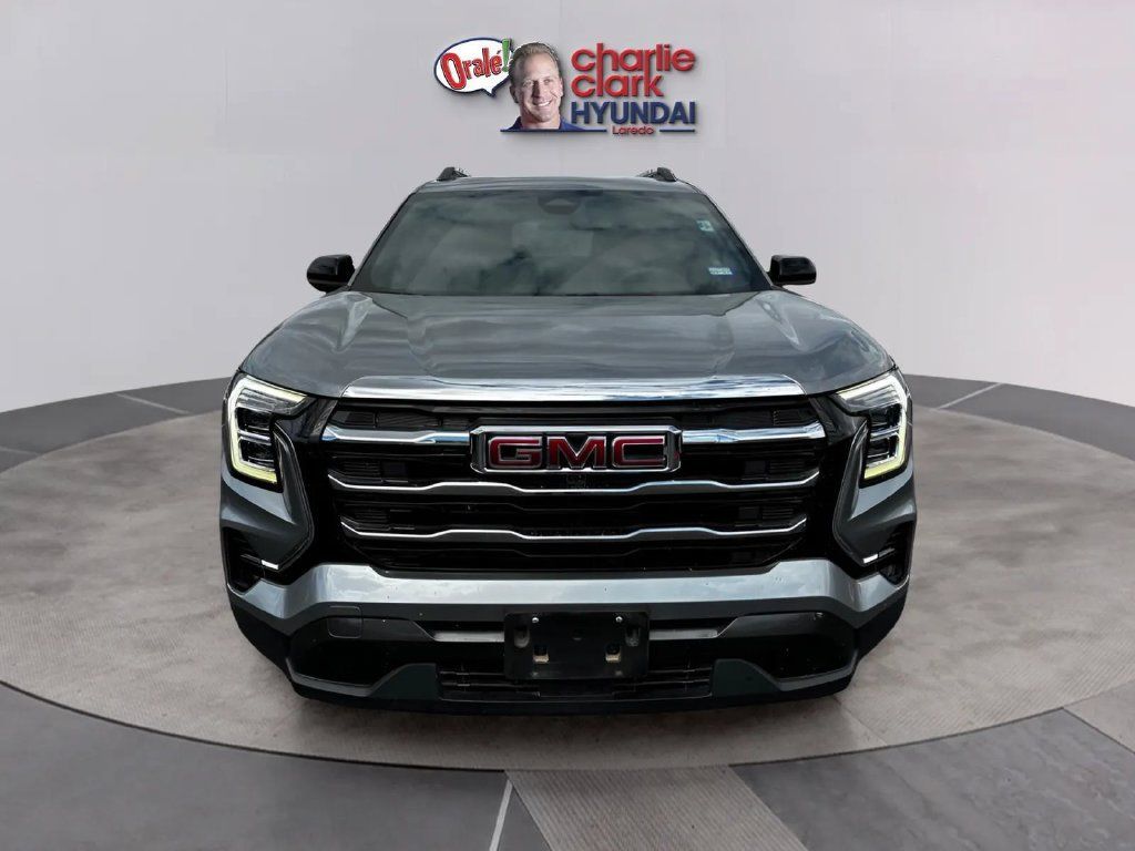 Used 2025 GMC Terrain Elevation w/ Elevation Premium Package AWD/4WD image 8