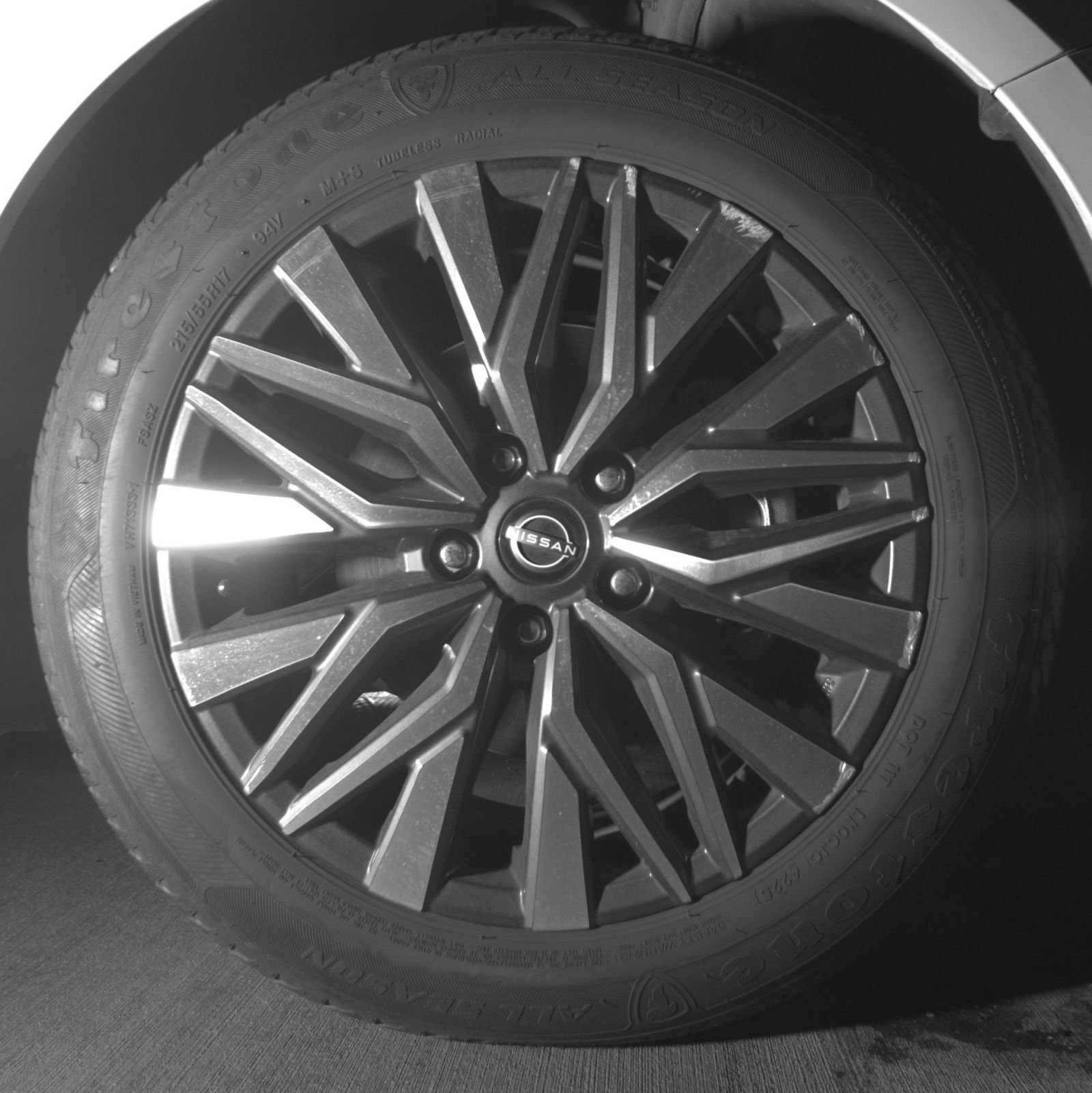 Used 2025 Nissan Altima 2.5 SV FWD image 15