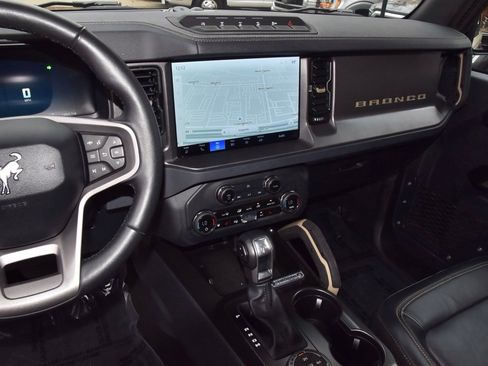 Certified 2025 Ford Bronco Badlands image 27