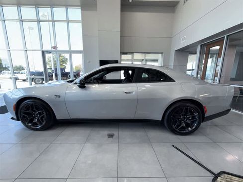 New 2024 Dodge Charger R/T w/ Plus Group image 3