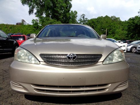 Used 2003 Toyota Camry LE image 2