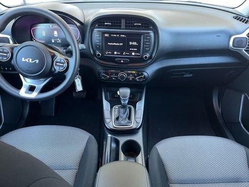Used 2025 Kia Soul LX w/ LX Technology Package image 30