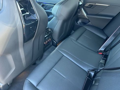 Used 2025 BMW M5 w/ Carbon Package image 12