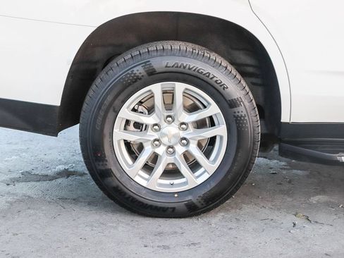 Used 2024 Chevrolet Tahoe LT RWD image 12