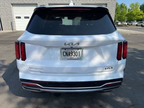Used 2023 Kia Sorento SX FWD image 4