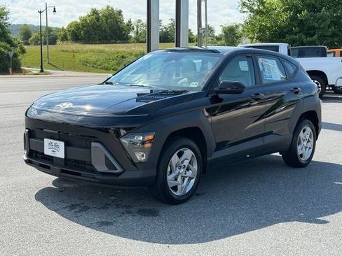 Used 2024 Hyundai Kona SE AWD/4WD image 9