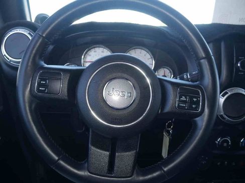 Used 2013 Jeep Wrangler Rubicon w/ PWR Convenience Group AWD/4WD image 25