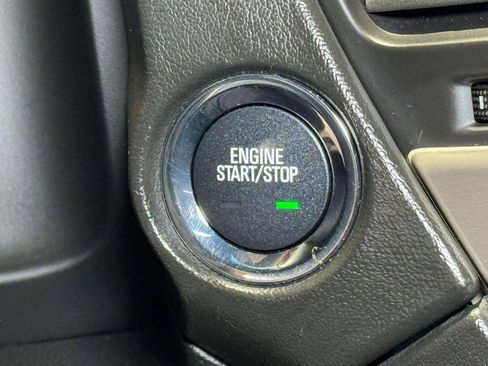 Used 2018 GMC Yukon Denali w/ Open Road Package image 13