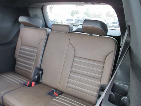 New 2026 GMC Acadia Denali Ultimate image 13