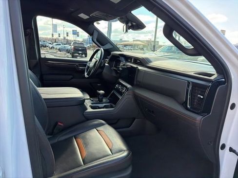 Used 2023 GMC Sierra 1500 AT4 image 38