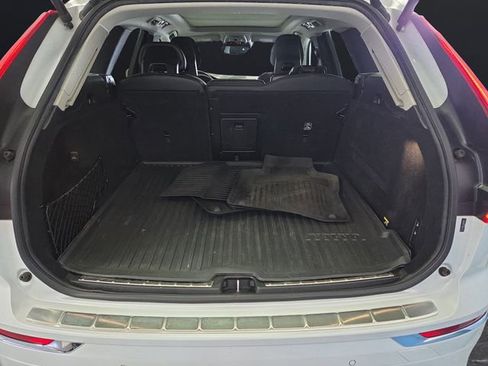 Used 2018 Volvo XC60 T5 Inscription w/ Luxury Seat Package image 16