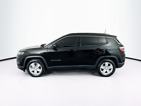 Used 2022 Jeep Compass Latitude w/ Convenience Group FWD image 4