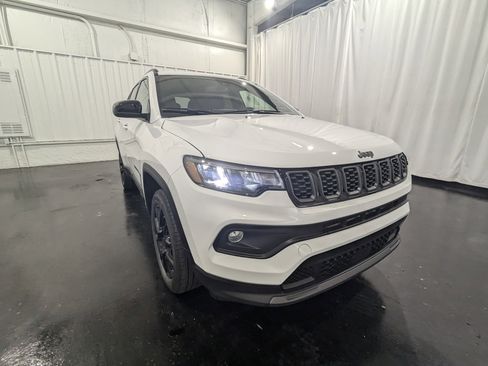 New 2026 Jeep Compass Latitude image 5