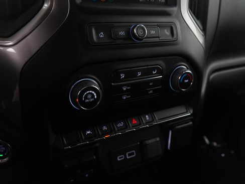 Used 2024 Chevrolet Silverado 1500 Custom w/ Turbomax Blackout Package image 20