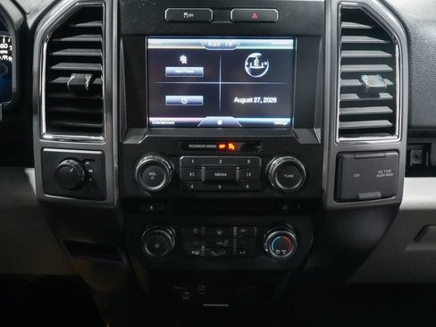 Used 2015 Ford F150 XLT w/ Equipment Group 302A Luxury AWD/4WD image 17