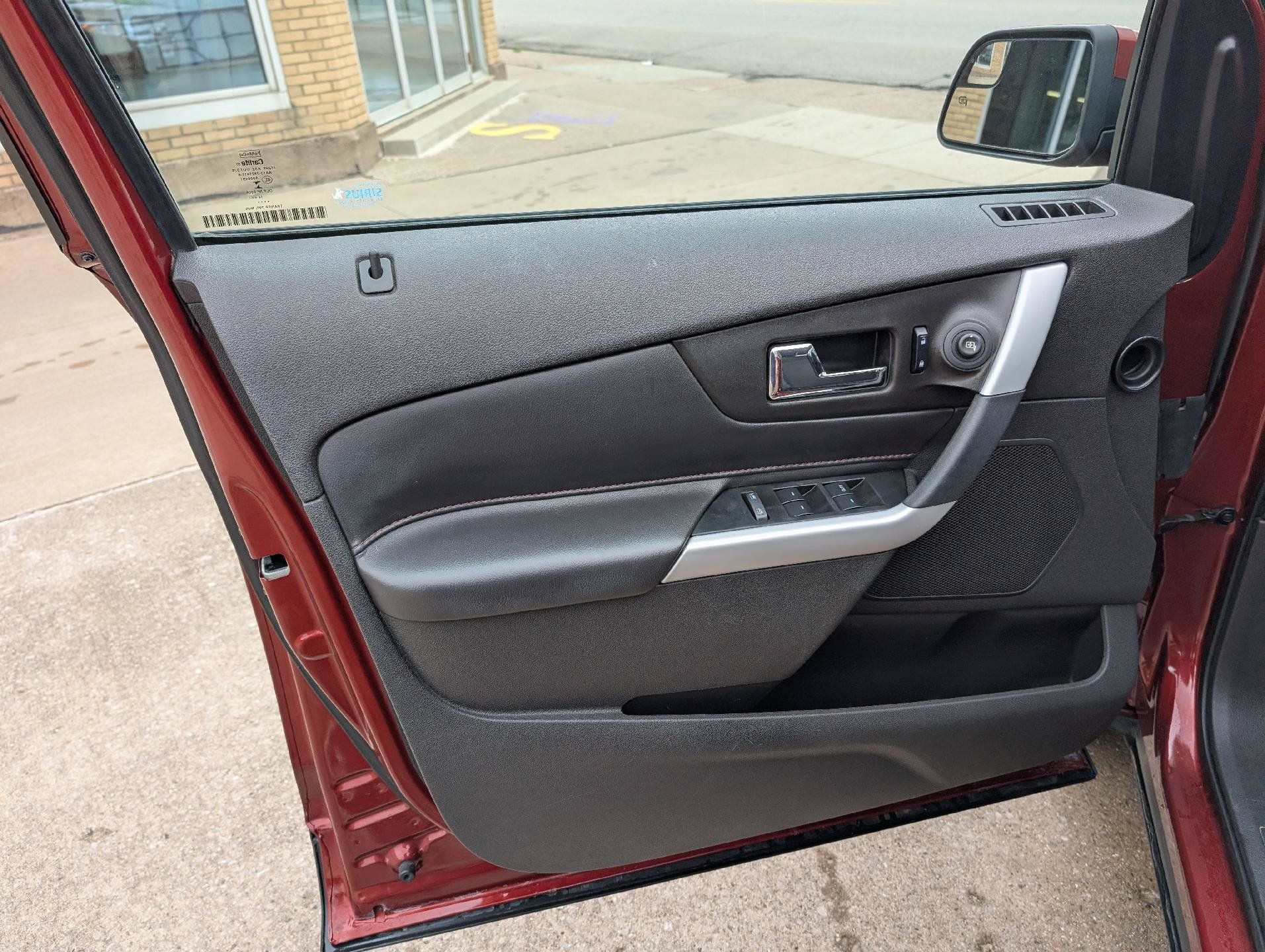 Used 2014 Ford Edge SEL FWD image 10