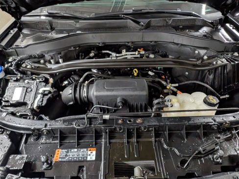 Used 2023 Ford Explorer Limited w/ Equipment Group 301A image 3