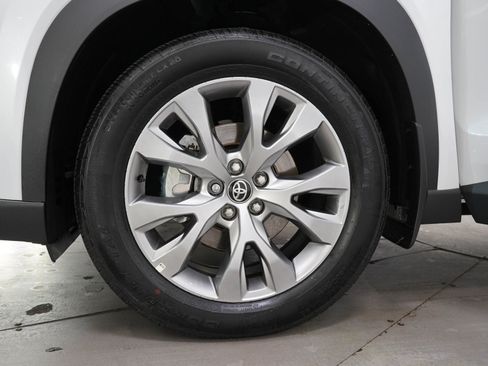 Used 2026 Toyota Grand Highlander AWD image 33