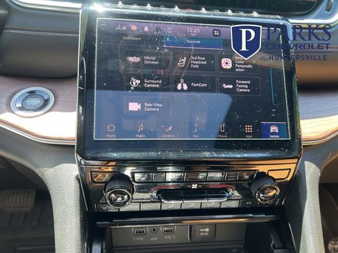 Used 2023 Jeep Grand Cherokee L Summit w/ Advanced Protech Group IV AWD/4WD image 31