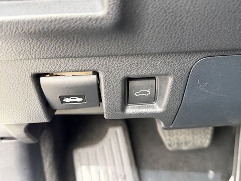 Used 2024 Lexus IS 300 AWD w/ Premium Package image 11