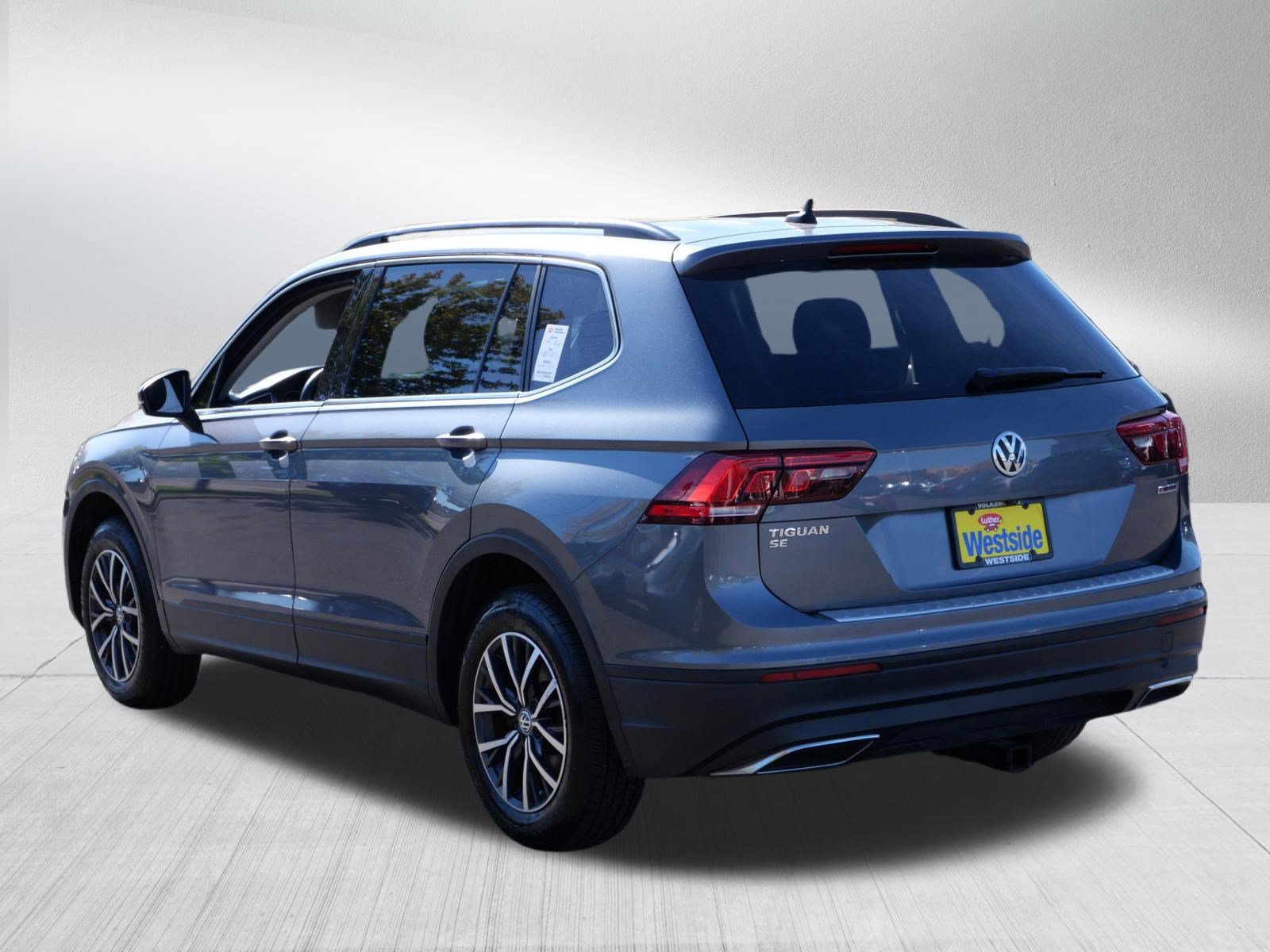 Used 2019 Volkswagen Tiguan SE w/ Panoramic Sunroof Package AWD/4WD image 5