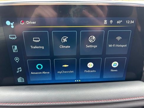 Used 2022 Chevrolet Suburban RST w/ Luxury Package image 36