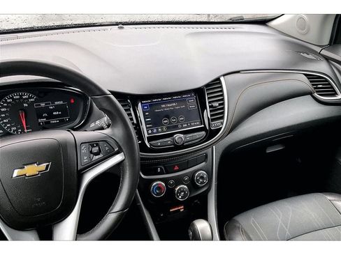 Used 2021 Chevrolet Trax LT w/ Driver Confidence Package AWD/4WD image 7
