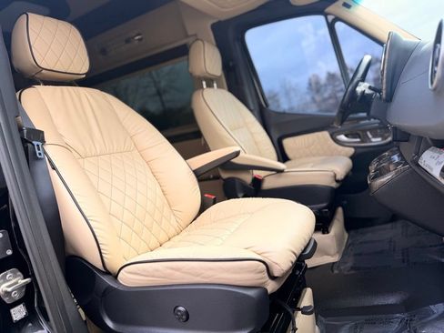 Used 2020 Mercedes-Benz Sprinter 3500 image 9