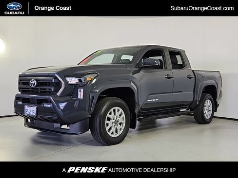 Used 2025 Toyota Tacoma SR5 AWD/4WD image 1