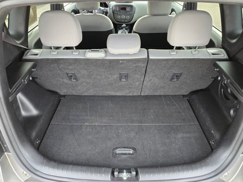 Used 2014 Kia Soul + image 14