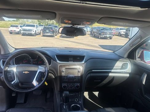 Used 2017 Chevrolet Traverse LT AWD/4WD image 20