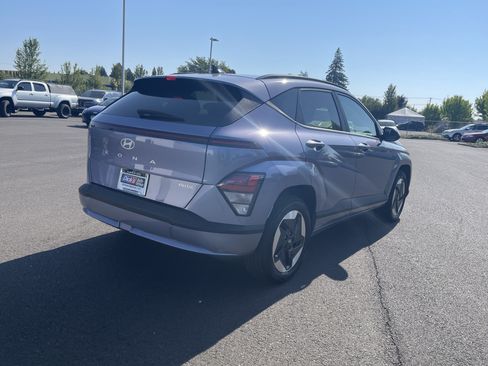 Used 2024 Hyundai Kona SEL FWD image 5