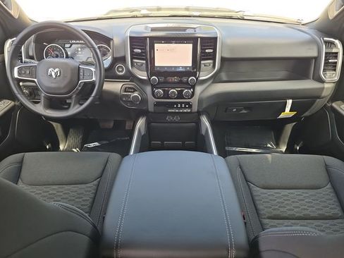 New 2026 RAM 1500 Express AWD/4WD image 9
