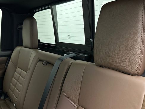 Used 2023 Nissan Titan Platinum Reserve w/ Moonroof Package image 10