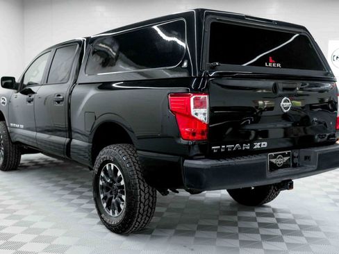 Used 2017 Nissan Titan S image 10