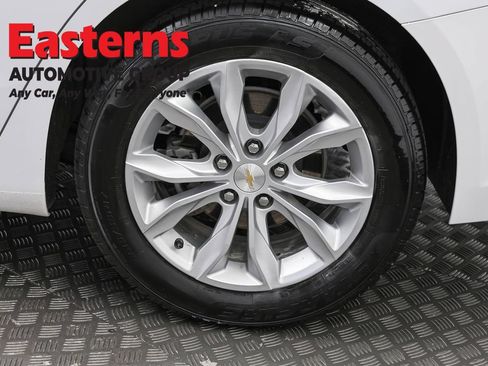Used 2024 Chevrolet Malibu LT FWD image 33